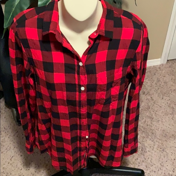 Old Navy plaid button up - Picture 1 of 3